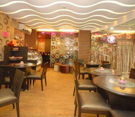 The New Marrion Hotel Bhubaneswar Buitenkant foto