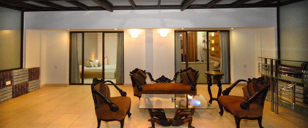 The New Marrion Hotel Bhubaneswar Buitenkant foto