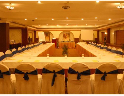 The New Marrion Hotel Bhubaneswar Buitenkant foto