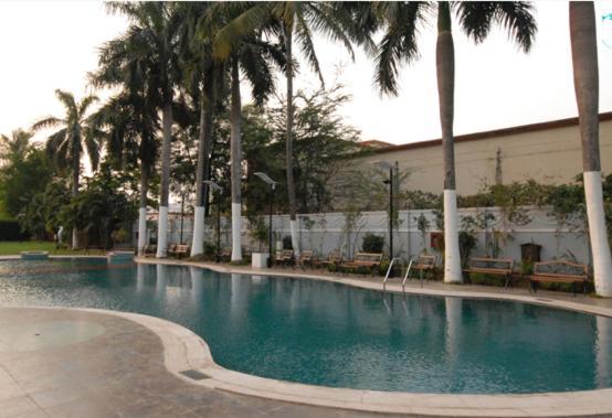 The New Marrion Hotel Bhubaneswar Buitenkant foto
